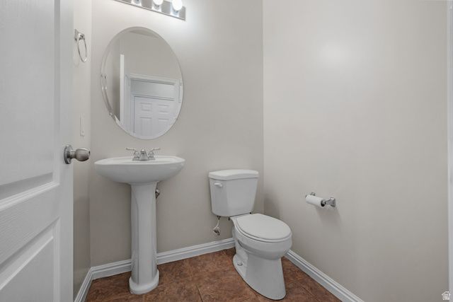 909 E ROSEBUD CT, Draper, UT 84020