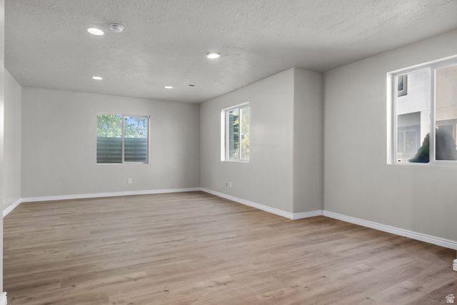 909 E ROSEBUD CT, Draper, UT 84020