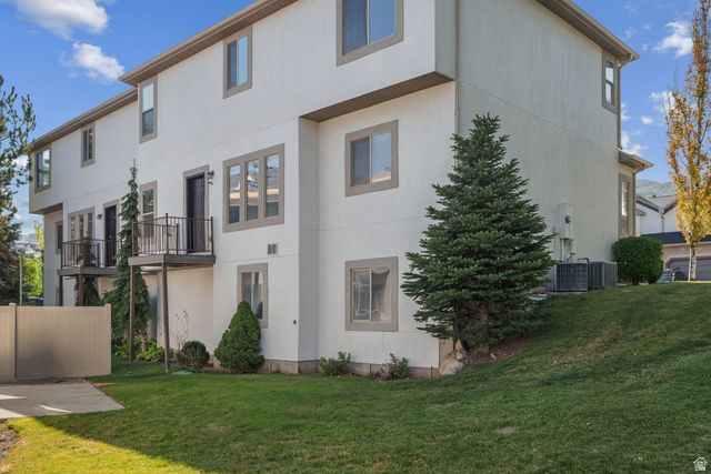 909 E ROSEBUD CT, Draper, UT 84020