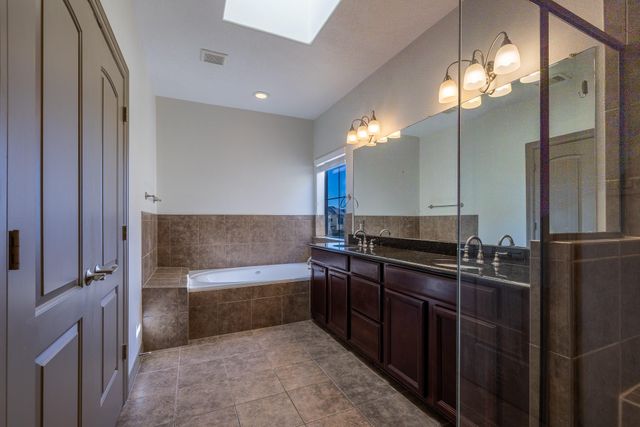 10626 Clearview Villa Place, Houston, TX 77025