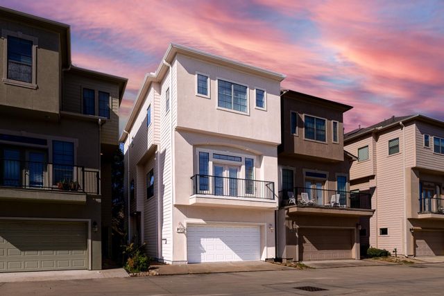 10626 Clearview Villa Place, Houston, TX 77025