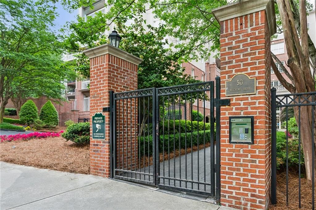 50 Biscayne Drive NW 4106, Atlanta, GA 30309