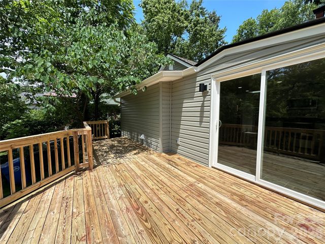 123 State Street, Asheville, NC 28806