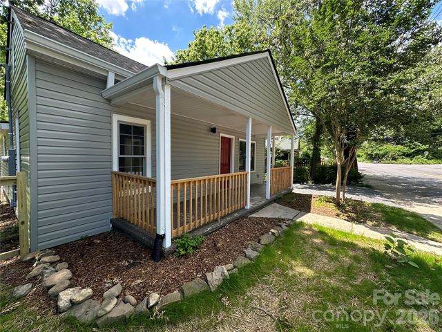 123 State Street, Asheville, NC 28806