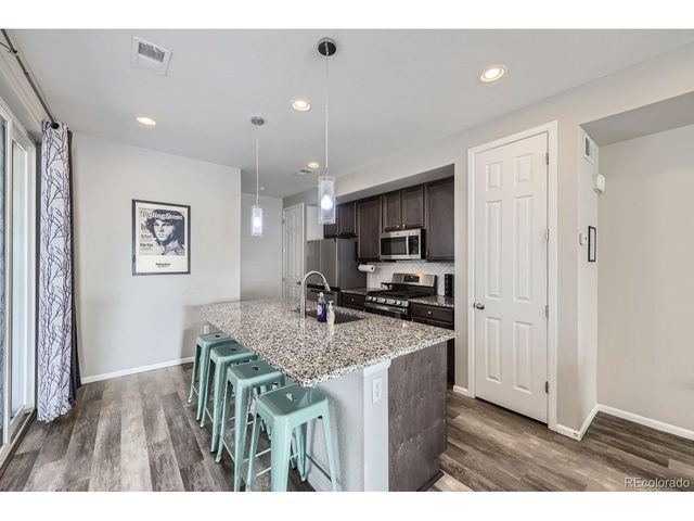 623 S Pitkin Ct, Aurora, CO 80017