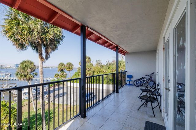 900 S Peninsula Dr Apt 308, Daytona Beach, FL 32118