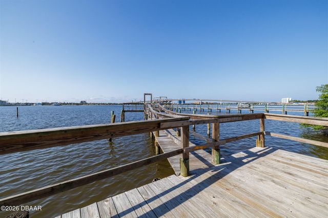 900 S Peninsula Dr Apt 308, Daytona Beach, FL 32118