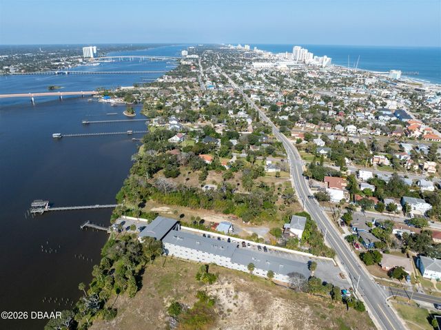 900 S Peninsula Dr Apt 308, Daytona Beach, FL 32118