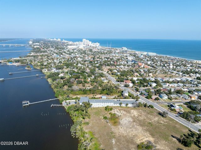 900 S Peninsula Dr Apt 308, Daytona Beach, FL 32118