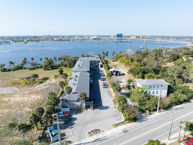 900 S Peninsula Dr Apt 308, Daytona Beach, FL 32118