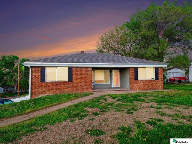 5906 N 36th Street, Omaha, NE 68111