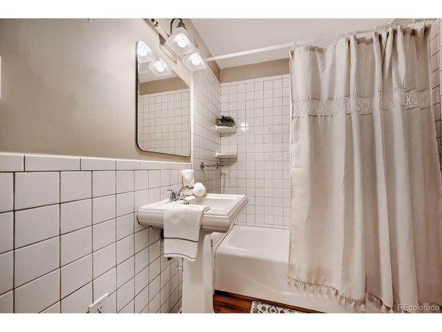 417 Vivian St, Longmont, CO 80501