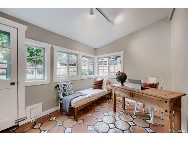 417 Vivian St, Longmont, CO 80501