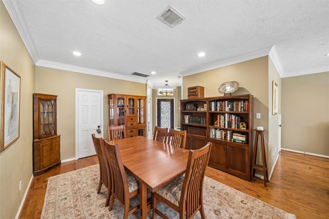 5232 Eigel Street, Houston, TX 77007