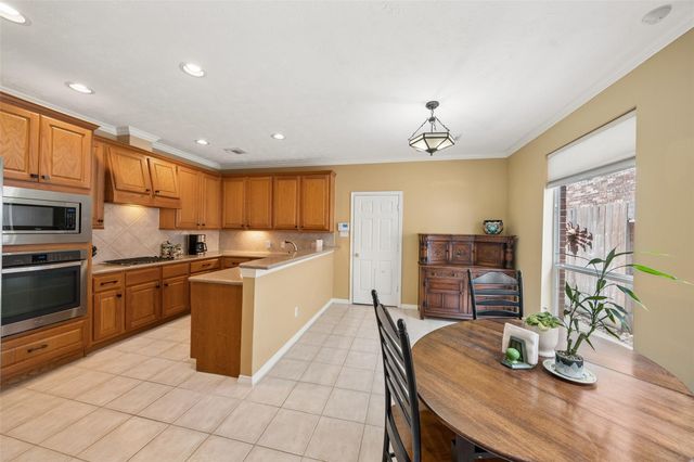 5232 Eigel Street, Houston, TX 77007