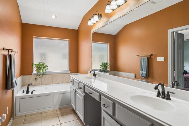 5232 Eigel Street, Houston, TX 77007