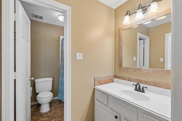 5232 Eigel Street, Houston, TX 77007