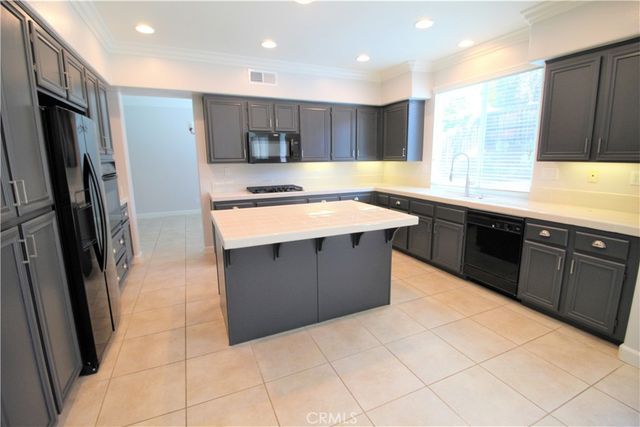 35222 Azalea, Winchester, CA 92596