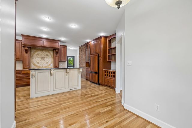 314 Fairview Rd, Dickson, TN 37055