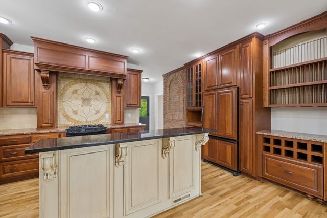 314 Fairview Rd, Dickson, TN 37055