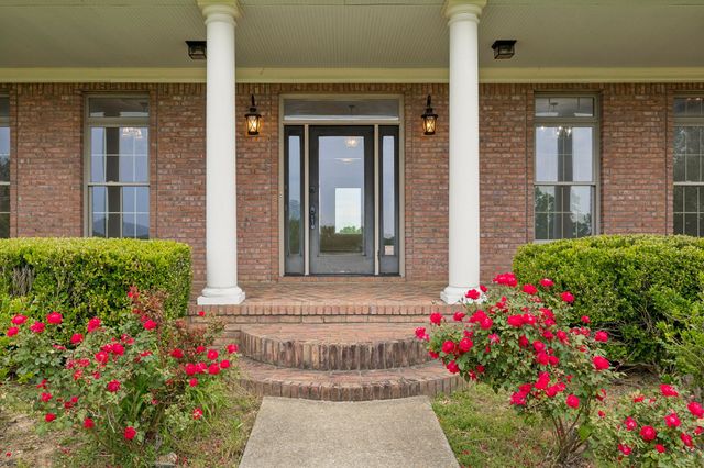 314 Fairview Rd, Dickson, TN 37055