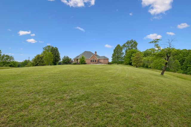 314 Fairview Rd, Dickson, TN 37055