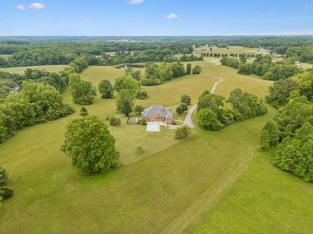 314 Fairview Rd, Dickson, TN 37055