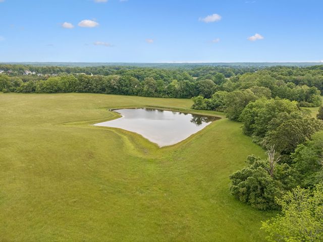 314 Fairview Rd, Dickson, TN 37055
