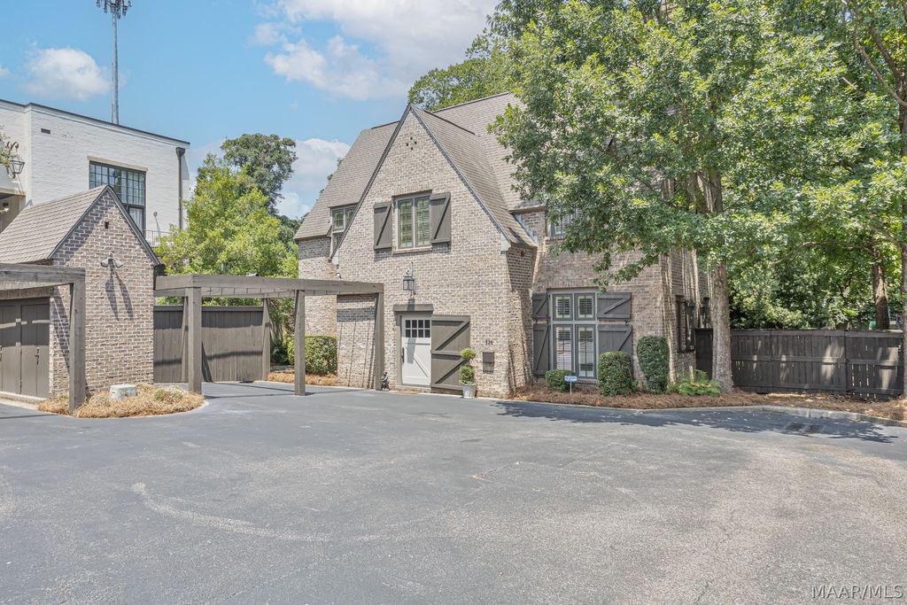 529 Cloverdale Road, Montgomery, AL 36106