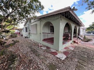 501 E 8th St, Hialeah, FL 33010