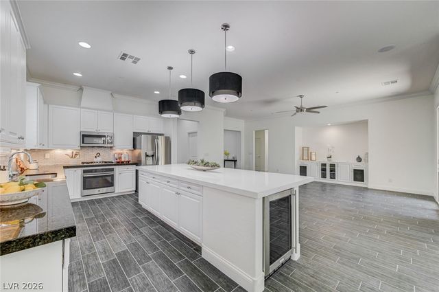 933 Everest Peak Avenue, Henderson, NV 89012