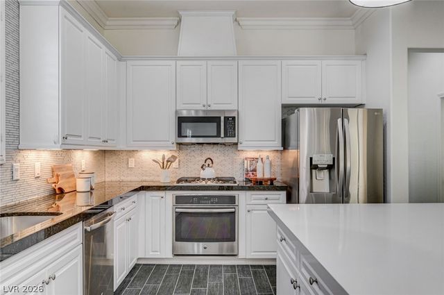 933 Everest Peak Avenue, Henderson, NV 89012