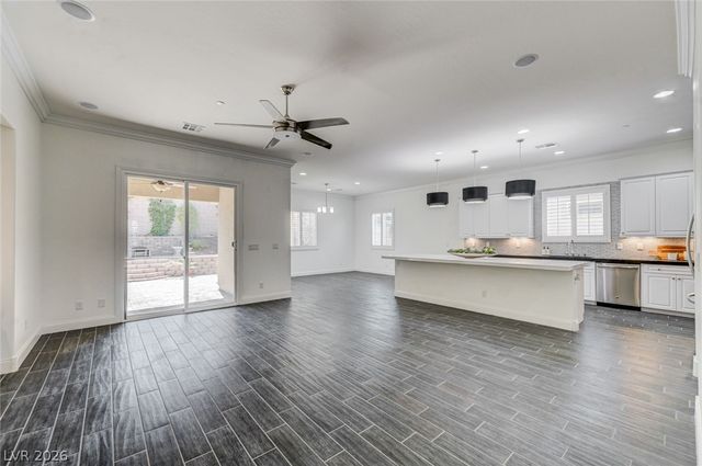 933 Everest Peak Avenue, Henderson, NV 89012