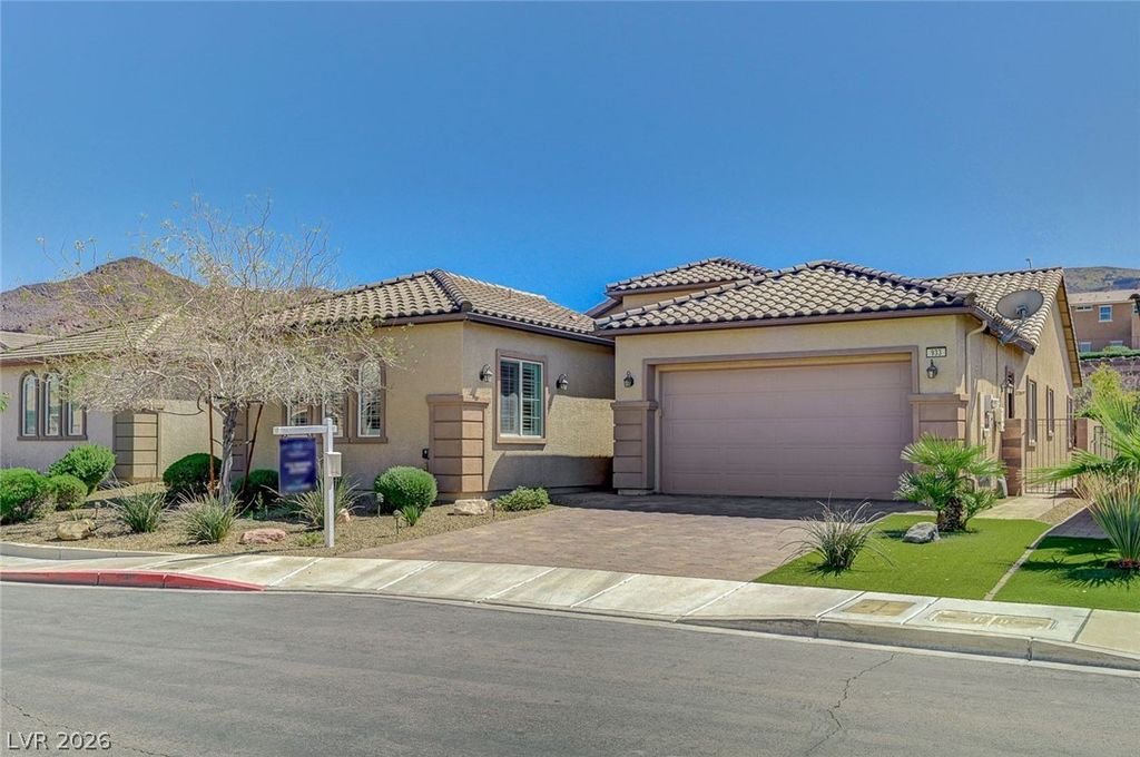 933 Everest Peak Avenue, Henderson, NV 89012