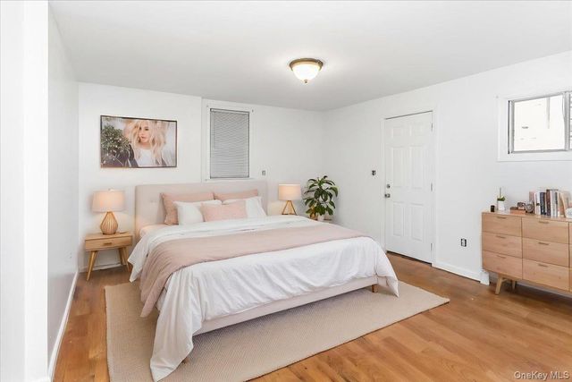 10 E Mineola Avenue 1, Valley Stream, NY 11580