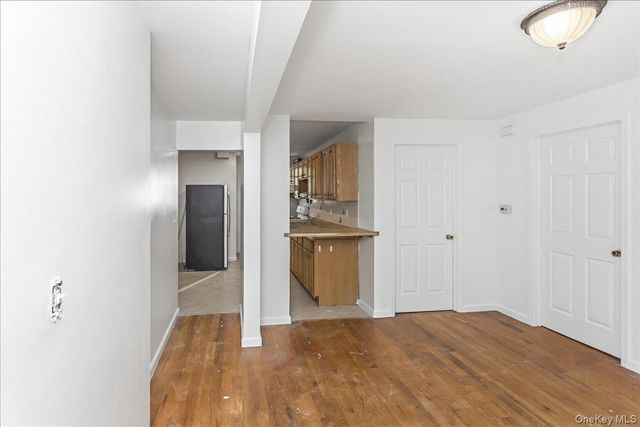 10 E Mineola Avenue 1, Valley Stream, NY 11580