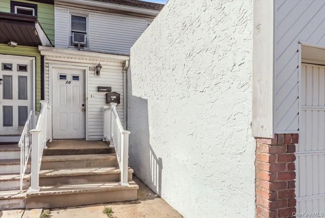 10 E Mineola Avenue 1, Valley Stream, NY 11580