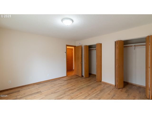 203 Se SURF Ave, Lincoln City, OR 97367