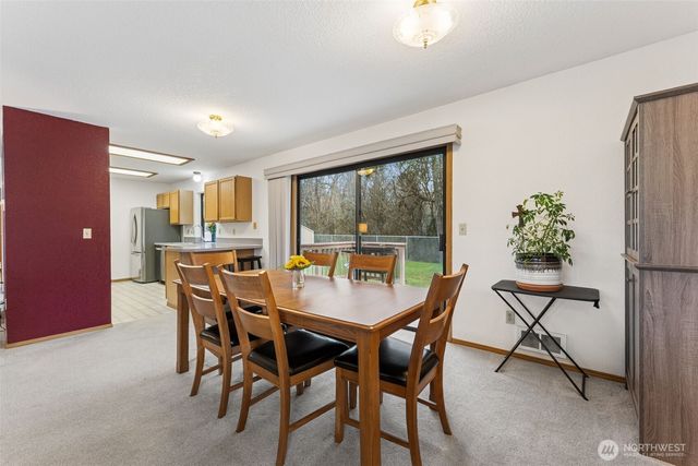 828 Livingston Street NE, Lacey, WA 98516