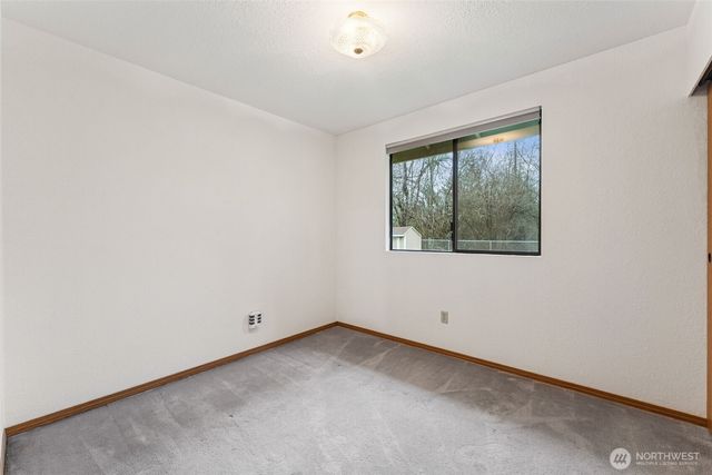 828 Livingston Street NE, Lacey, WA 98516