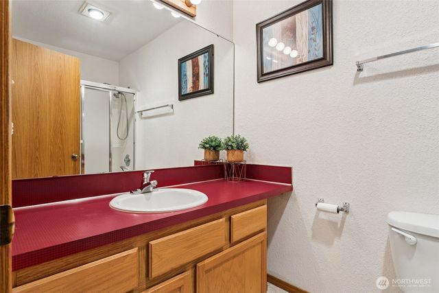 828 Livingston Street NE, Lacey, WA 98516