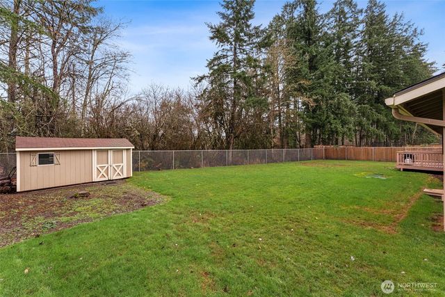 828 Livingston Street NE, Lacey, WA 98516