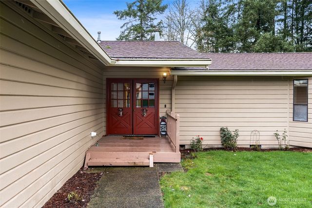 828 Livingston Street NE, Lacey, WA 98516