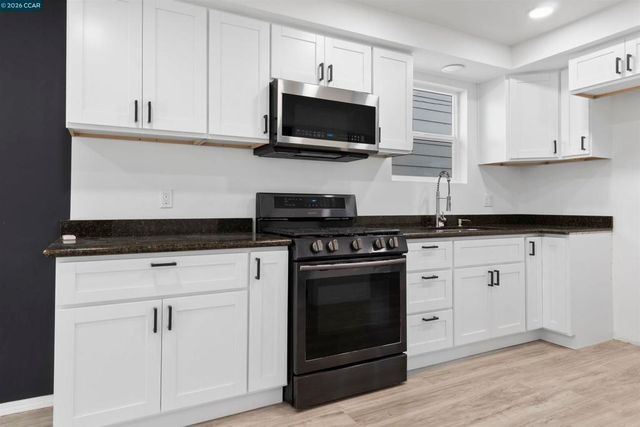 1318 Battery St, Richmond, CA 94801