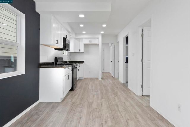 1318 Battery St, Richmond, CA 94801