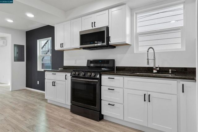 1318 Battery St, Richmond, CA 94801