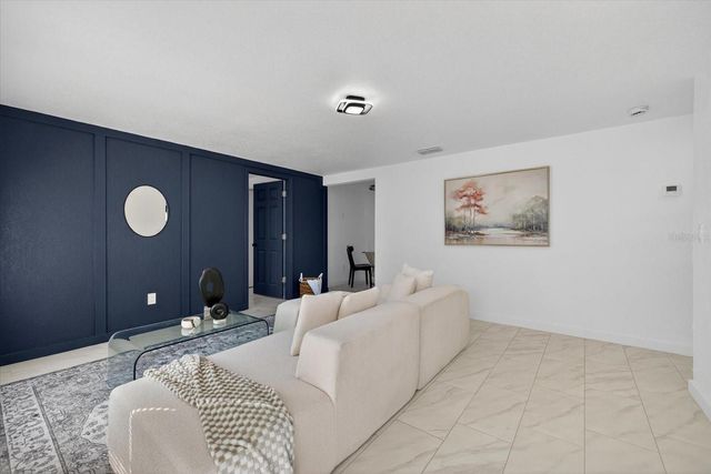 804 WALNUT DRIVE, Seffner, FL 33584