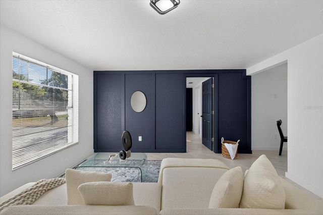 804 WALNUT DRIVE, Seffner, FL 33584