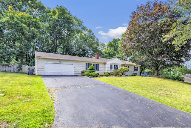 26 Wendy Road, Trumbull, CT 06611