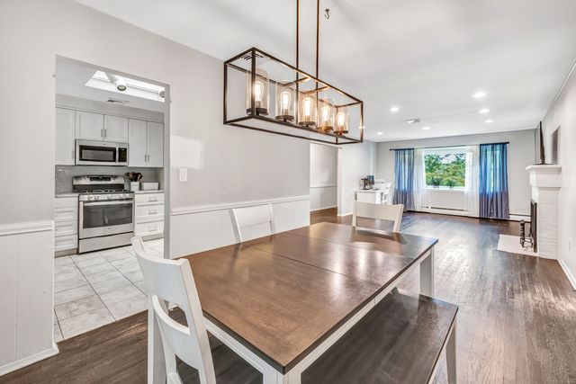 26 Wendy Road, Trumbull, CT 06611
